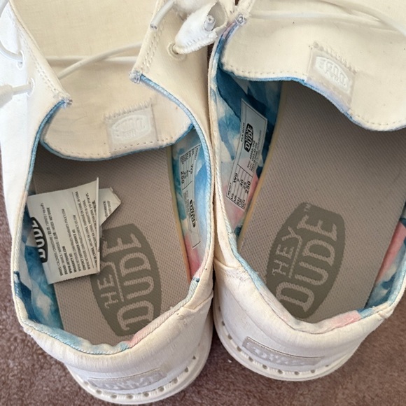 Hey Dude Women's White Loafers - Picture 4 of 6